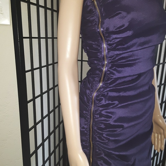 Dress - Picture 2 of 5